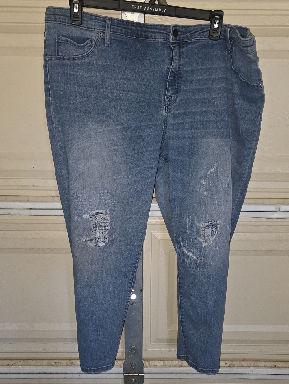 Ava & Viv Light Blue Distressed Skinny Jeans
